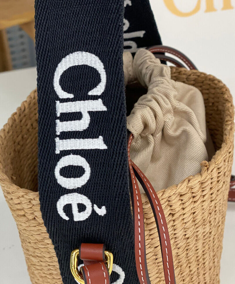 Chloe Small Woody Basket Black